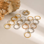 Nuevo único anillo entrelazado de acero inoxidable geométrico de tres capas 18K oro y plata para mujer textura metálica joyería de moda