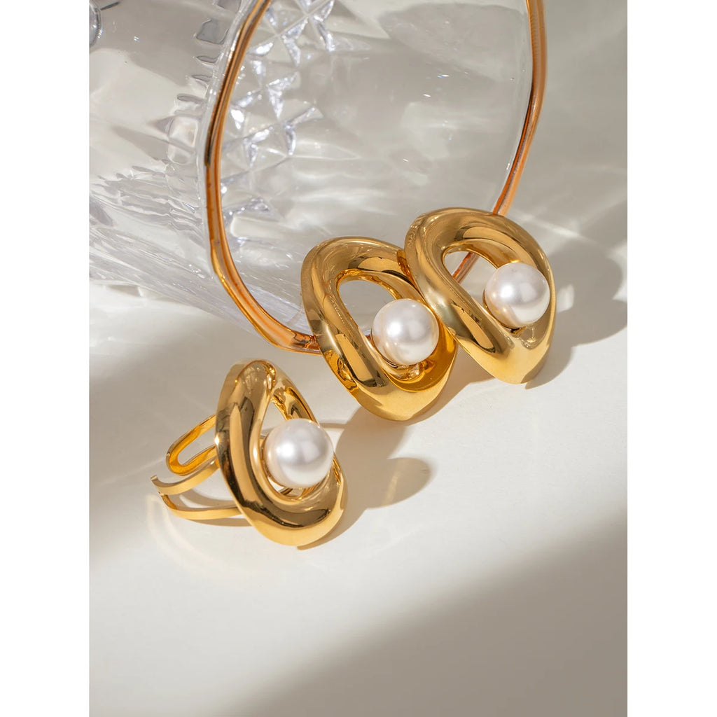 18K vergoldeter Edelstahl Metall gewebt modische Imitationsperle hohl glatt Ohrring Ring täglicher Charme für Frauen Schmuck