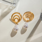 Pendientes colgantes de perla hueca con diseño en espiral impermeable de acero inoxidable 18K para mujer, joyería de declaración elegante de metal con encanto moderno