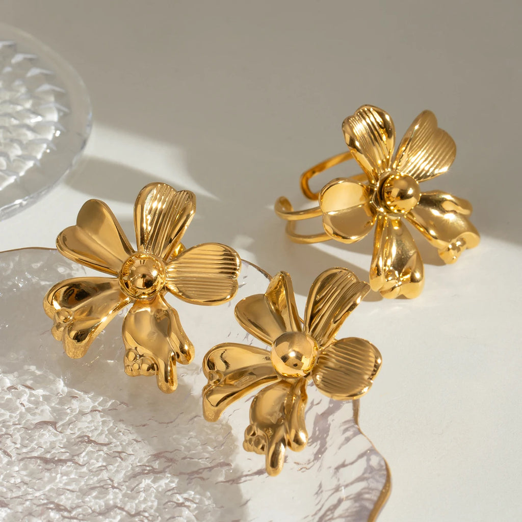 Boucles d'oreilles anneau à ouverture fleur côtelée en acier inoxydable plaqué or 18 carats, charmes pour femmes, texture métallique, bijoux étanches, cadeau de gala