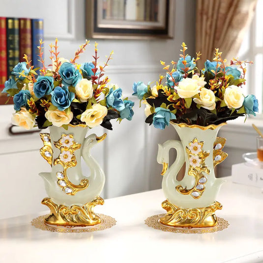 Vase en forme de cygne doré en céramique de style européen, décoration de luxe pour la maison, pot de fleurs élégant, centre de table de salle à manger, urne plaquée créative avec pierres et fleurs sculptées