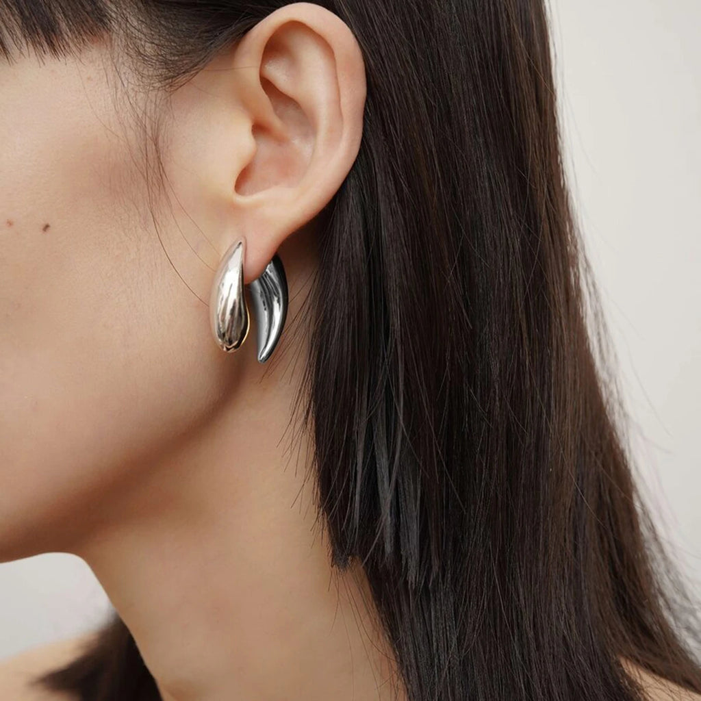 Geometrische wasserdichte 18k vergoldete Edelstahl-Ohrringe mit ineinander verschlungenen Wassertropfen, Charme, Statement, antiallergischem Schmuck