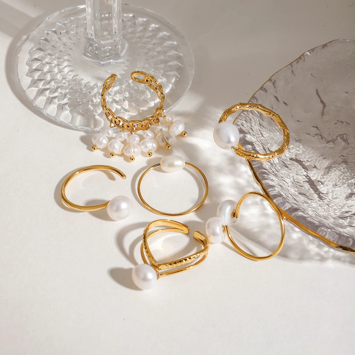 Minimalistischer, 18k vergoldeter Edelstahl, doppellagiger, hohler Süßwasserperlen-Öffnungsring für Damen, anti-allergischer Charmschmuck