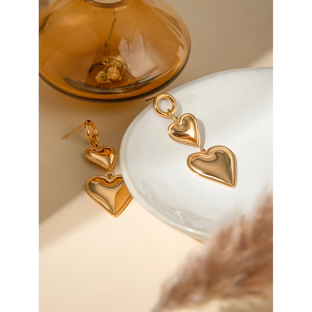 Brincos Pingente de Amor Duplo Coração Banhados a Ouro 18K em Aço Inoxidável, Antioxidante, Joia de Alta Qualidade para Mulheres, Presente
