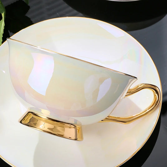 PEARL Elegant Udsøgt Bone China-kaffekopper til par Golden Galaxy tesæt victoriansk stil 200 ml grå/guld håndtag Luksus keramiske kaffe-/tekrus Underkopper Gaveæskeemballage til særlige lejligheder