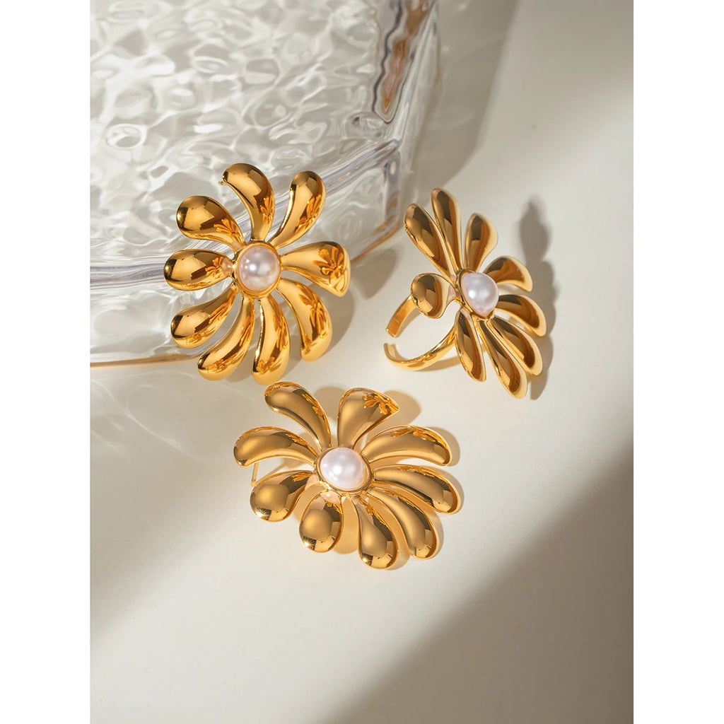 18k Goud Vergulde Minimalistische Lichte Gezellige Zonnebloem Ontwerp Plakkerige Plastic Parel Oorbel Ring Set Gepersonaliseerde Statement Sieraden