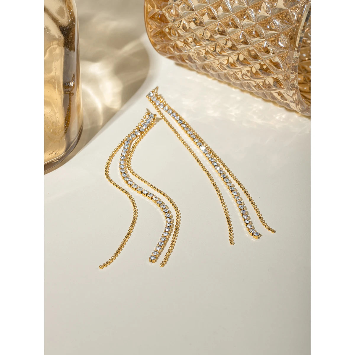 Alerji Önleyici 18K Altın Kaplama Kütük Metal Zincir Sarkan Sarkan Rhinestone Küpeler Paslanmaz Çelik Zarif Takı Kadın