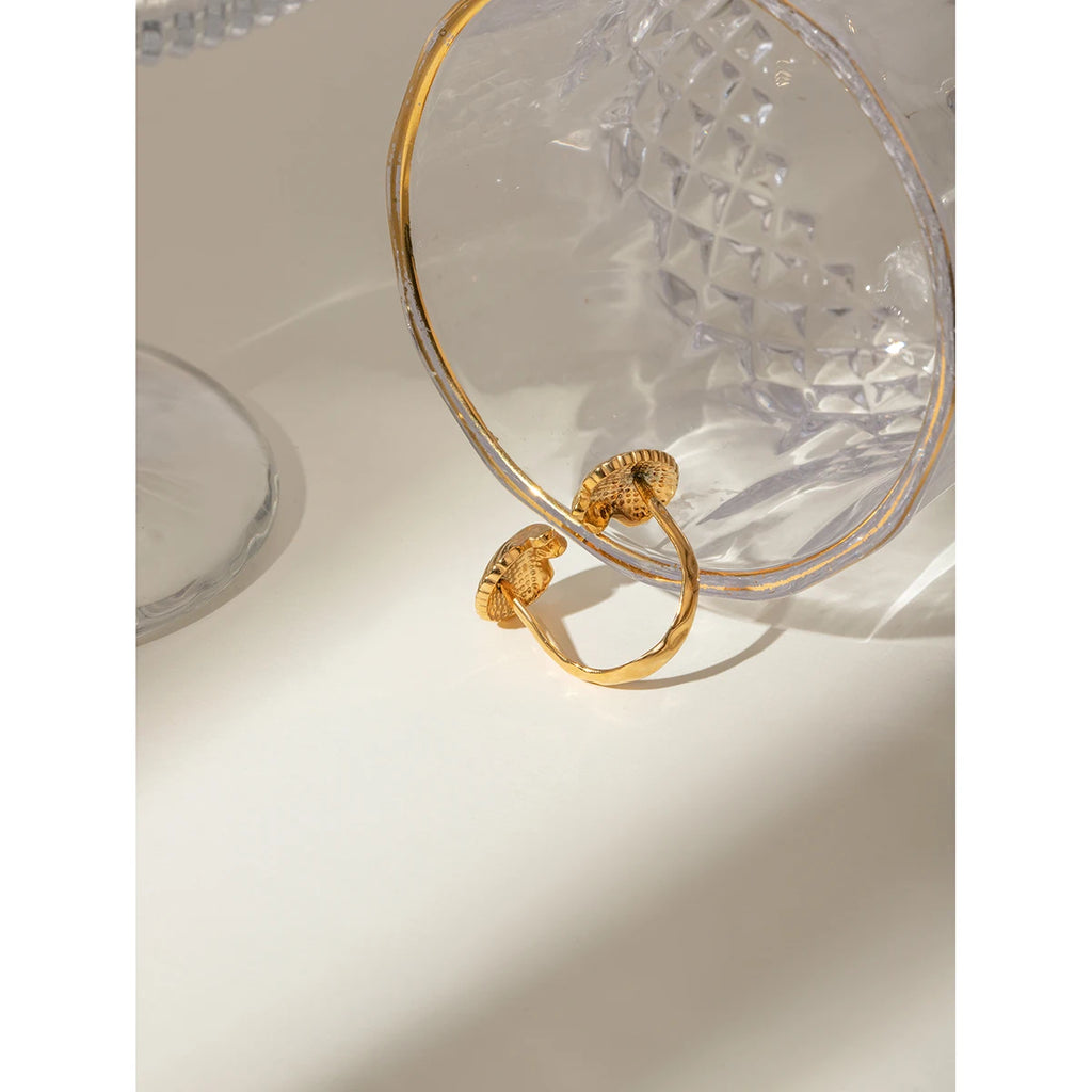 Sea Beach Edelstahl symmetrische Muschelform offener Ring Licht gemütlich Damen Charme 18K PVD-beschichtet wasserdicht Schmuck Femme