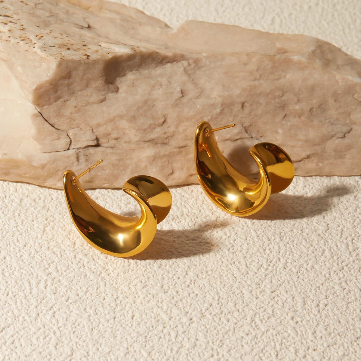 18k vergoldete, zarte Ohrringe aus Edelstahl mit eingekerbtem Spiralmuster, leicht, gemütlich, rostfrei, Bijoux Femme Gala Geschenk