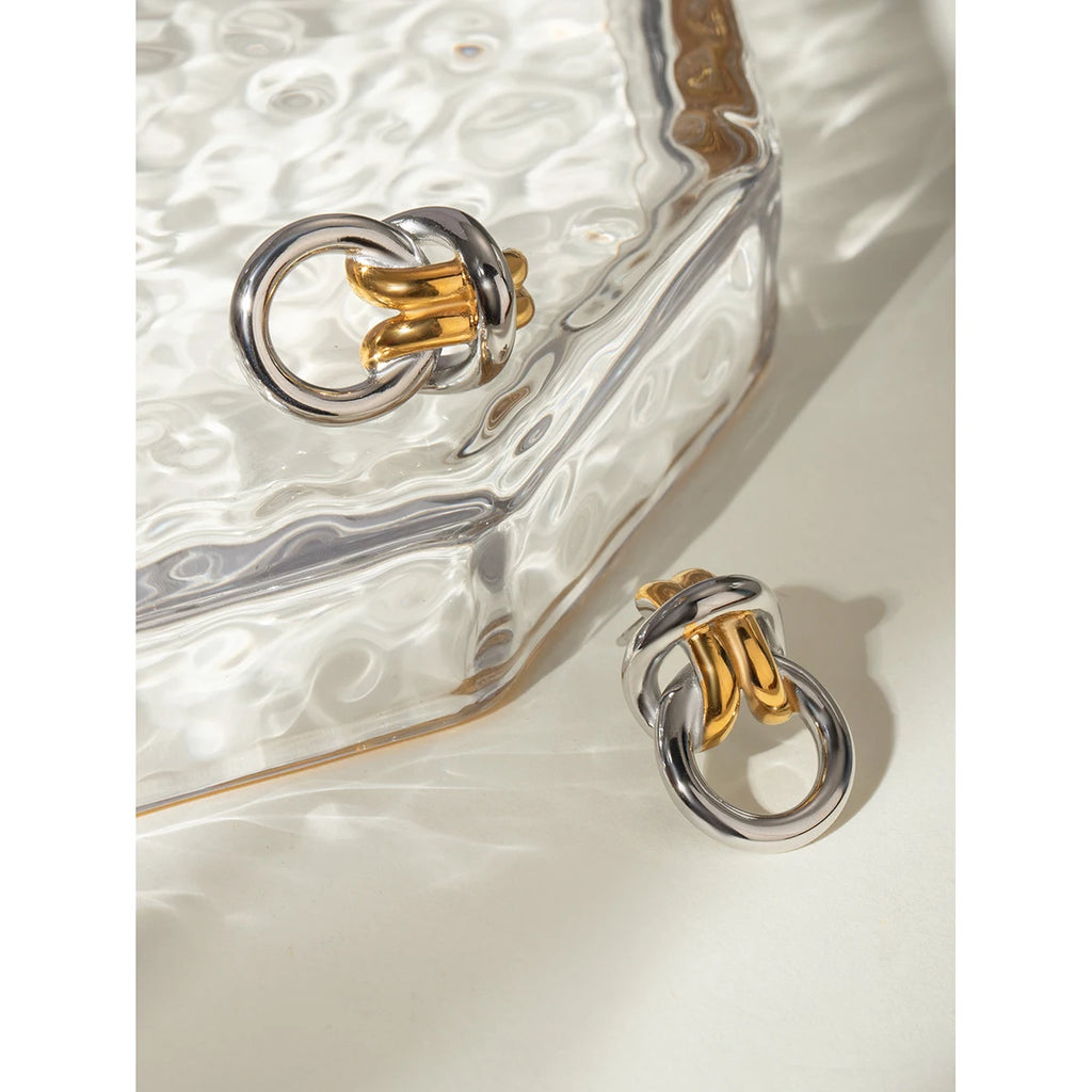 Kreative Ohrringe aus Edelstahl mit 18 Karat Goldbeschichtung, Gold- und Silberfarb-Kombination, einfache Knotenform, personalisierter Schmuck für Frauen, attraktiv