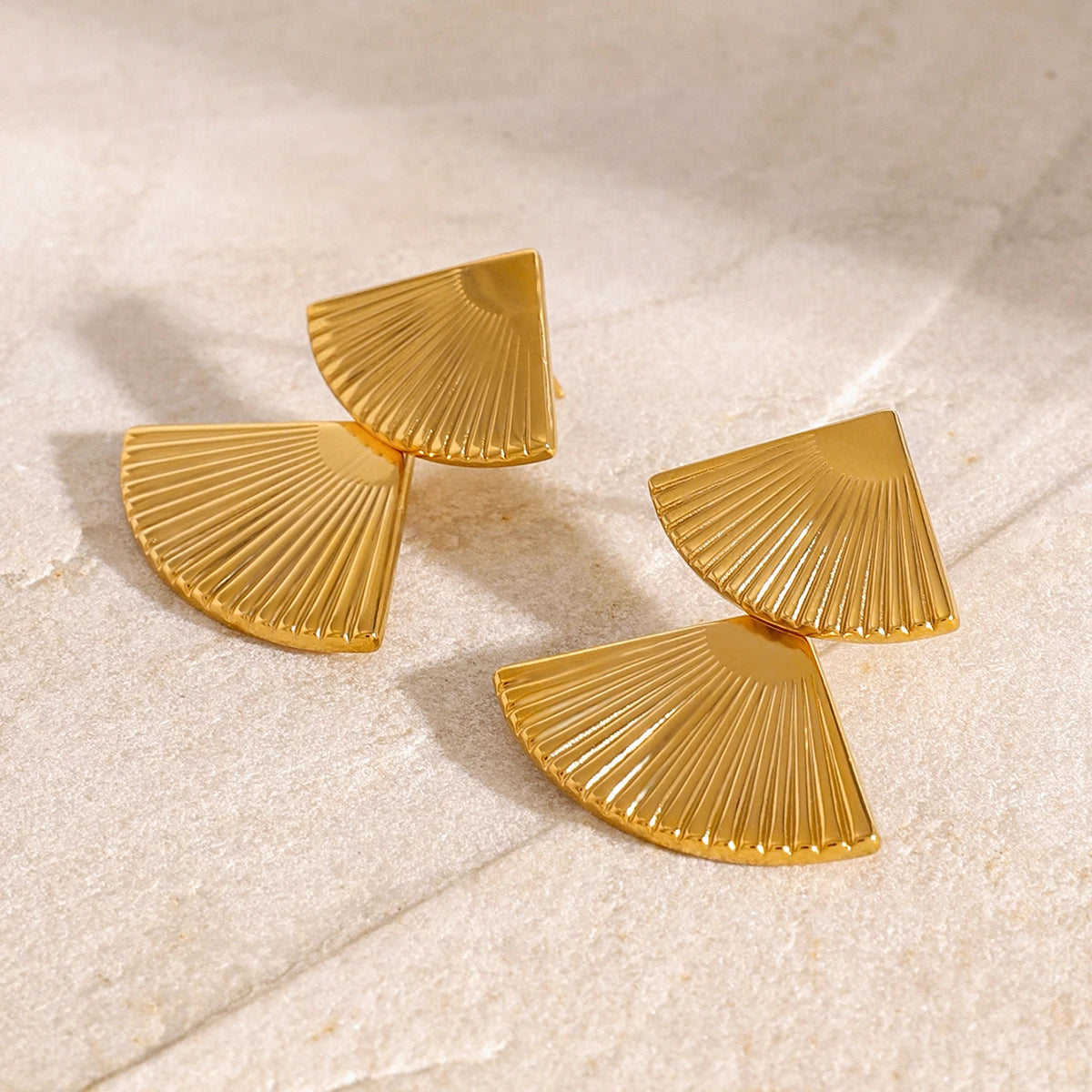 Minimalist 18k Vintage Double Maple Leaf Scalloped Earring Women Charming Stainless Steel Waterproof Attractive Jewelry