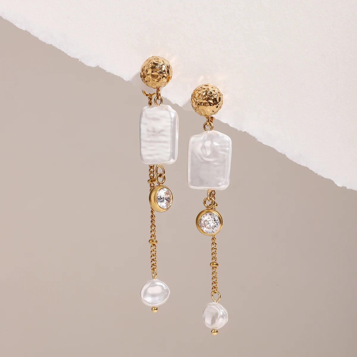 18kゴールドメッキステンレススチールボールスクエアイミテーションパールホワイトジルコンイヤリング女性用アレルギー防止ガラギフトジュエリー