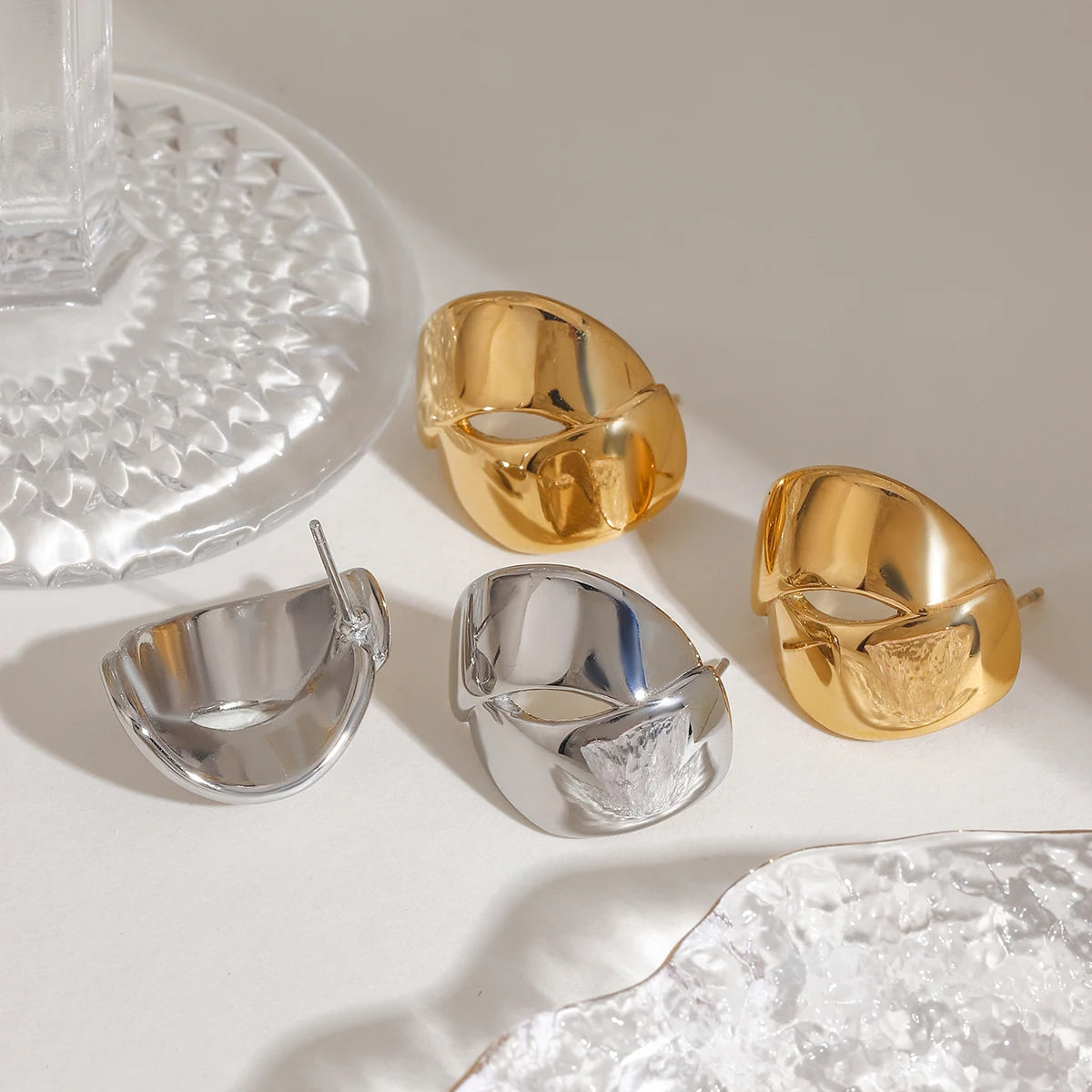 Zora Glossy Glat Metal Rustfrit Stål Cross Øreringe Vandtætte Sporty Usædvanlige Øreringe Smykker Bijoux Femme Gift