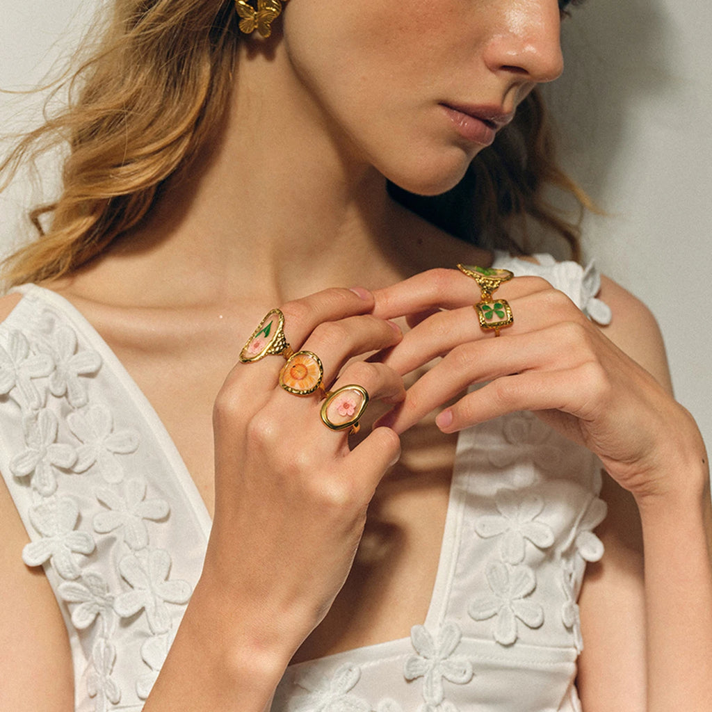 Light Cozy 18k Gold Plated Minimalist Polygonal Dry Flower Opening Ring Women Personalized Stainless Steel Statement Jewelry