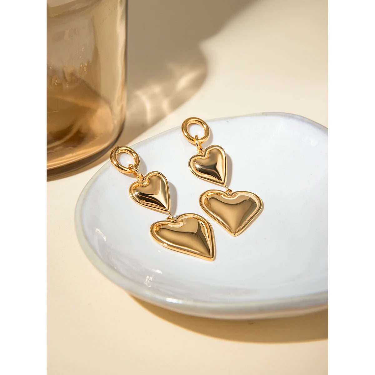 Brincos Pingente de Amor Duplo Coração Banhados a Ouro 18K em Aço Inoxidável, Antioxidante, Joia de Alta Qualidade para Mulheres, Presente