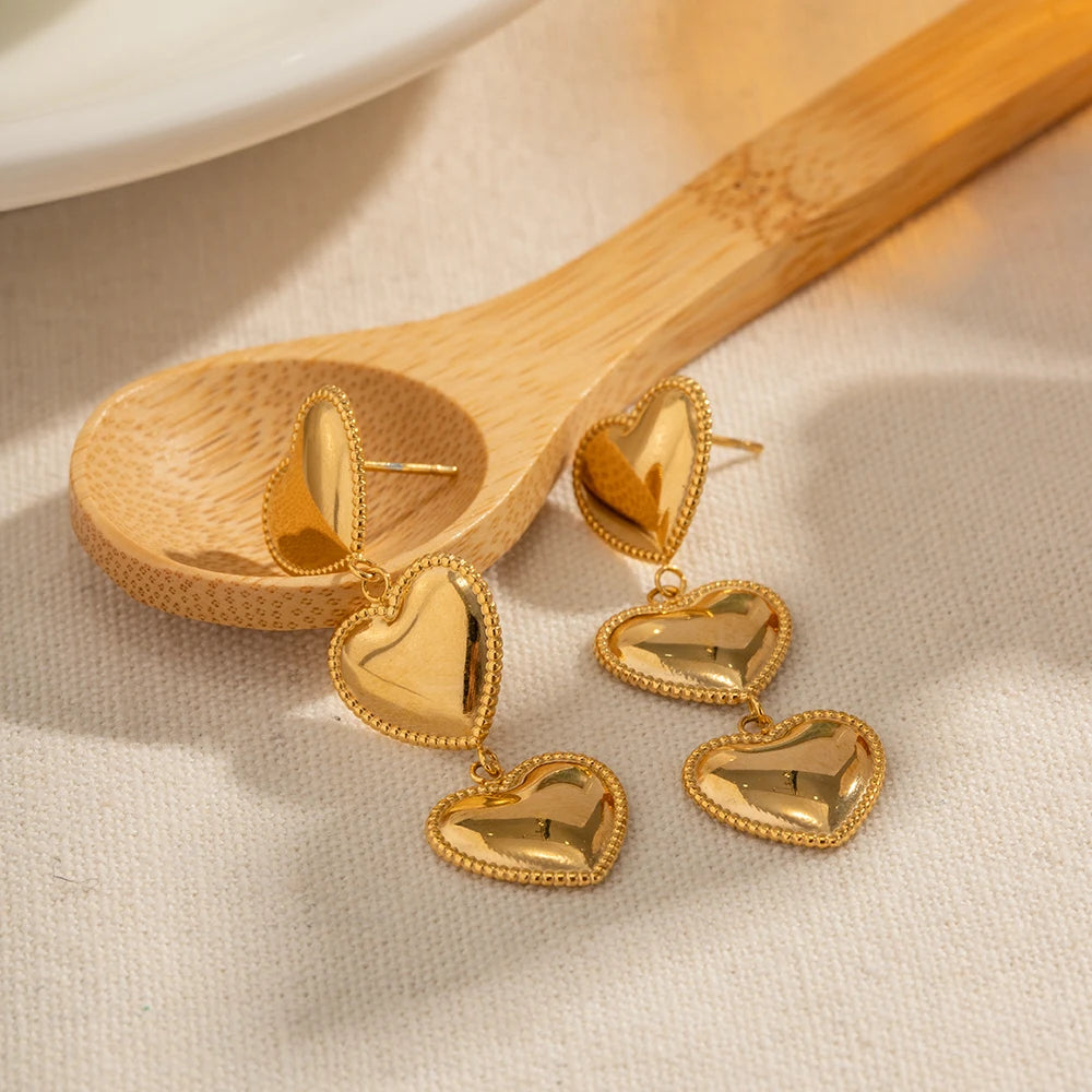 Brincos Clássicos de Coração Pingente para Mulheres Design Tríplice Amor Brincos Pendentes Brincos de Aço Inoxidável Presente de Joalheria Pendientes