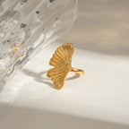 Gold-Silber-Farbabstimmung Mehrschichtiger Unregelmäßiger Stahlkugelring 18K PVD-beschichtet Damen Anti-Allergie Metallanhänger Täglicher Schmuck