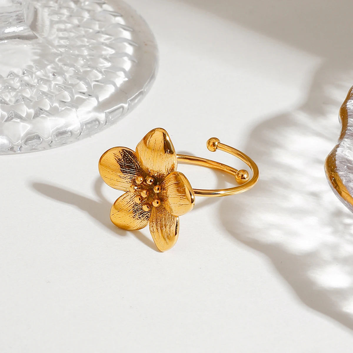 Zora 18K Gold Plated Stainless Steel Light Luxury High End Women's Style - Sweet and Romantic Flower Adjustable Open Ring