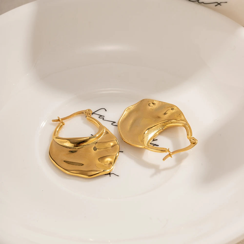 Metallstruktur 18K vergoldete Edelstahl-Ohrringe Mild Nicht reizend Damen Minimalistische Klobige Vintage Schmuck Geschenk