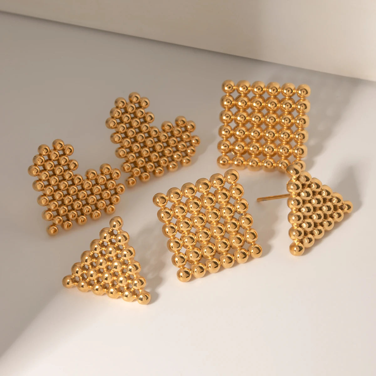 Rustfrit stål 18k forgyldt vintage runde perler Kærlighedshjerte/trekant/Rhombus øreringe plettet Free Statement Charm smykker