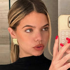 Nye trendy 18k forgyldte personlighed uregelmæssige plisserede øreringe Rustfrit stål Statement Stilfulde vandtætte smykker kvinder