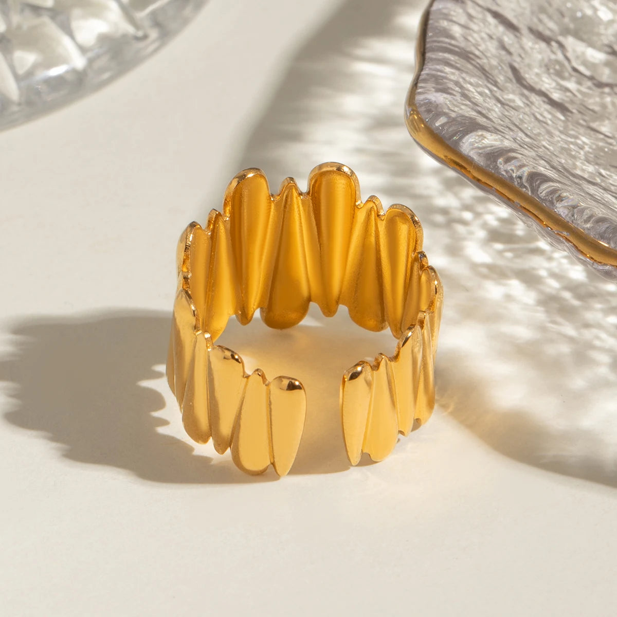 Minimalistische 18K Goud Vergulde Roestvrijstalen Glanzende Waterdruppel Kruis Ontwerp Open Ring Dames Dagelijks Metalen Textuur Modieuze Sieraden