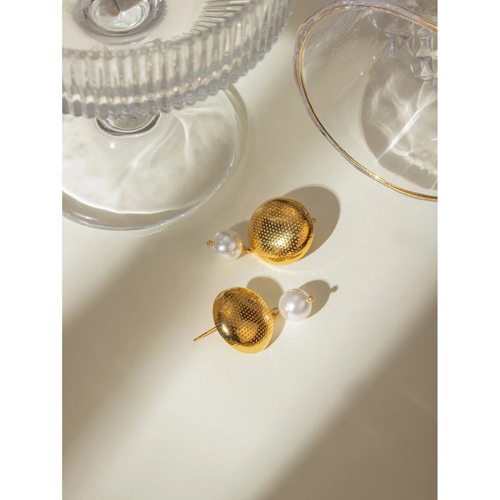 Pendientes de perla de imitación semiredondos de acero inoxidable ligero y acogedor minimalista PVD 18K para mujer a la moda, joyería impermeable bijou