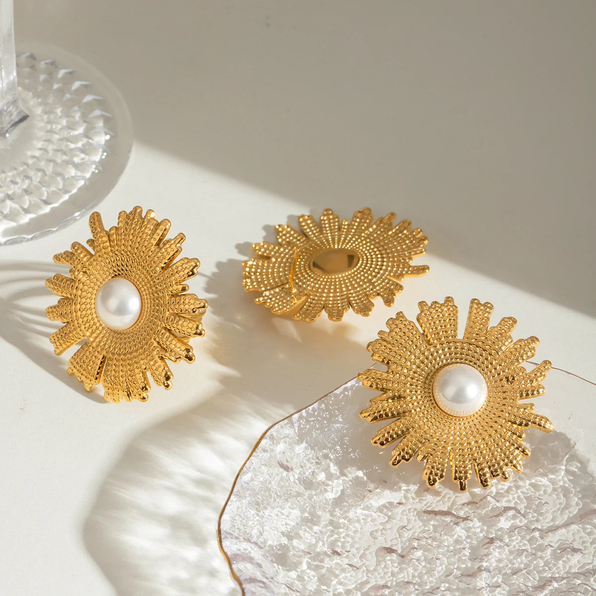 Minimalistisk 18K rustfrit stål imiteret skal Perlehammer Korntekstur Blomsterøreringe Ring Dame Rustfast Trendy smykker