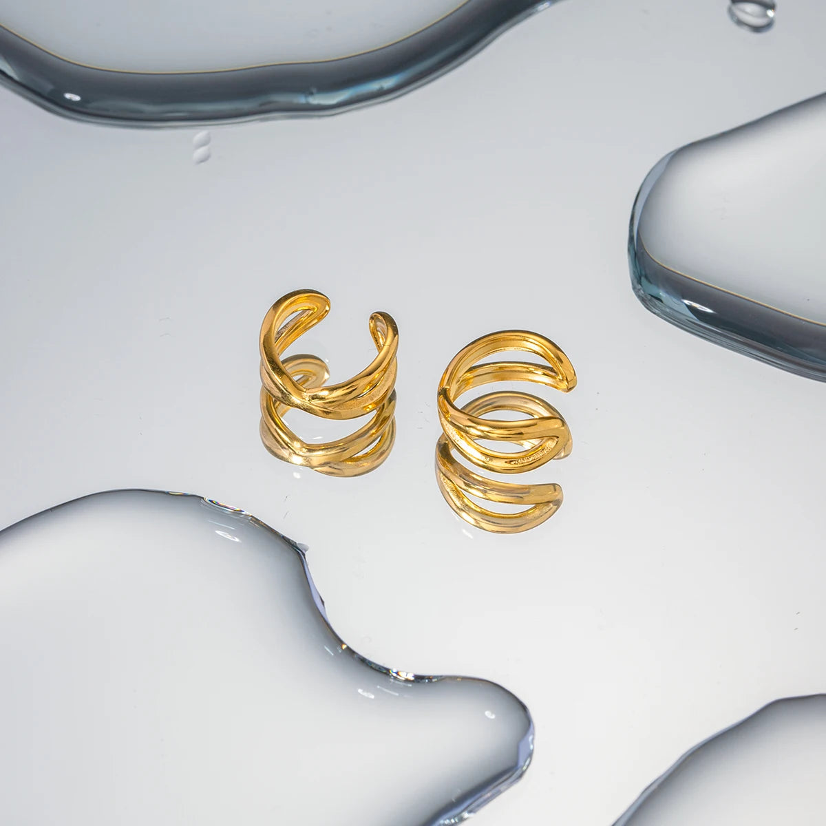 Rustfrit stål geometrisk øreclips Ung personlighed Mode Minimalisme 18K guldbelagte kvinder forhindrer allergierklæring smykker