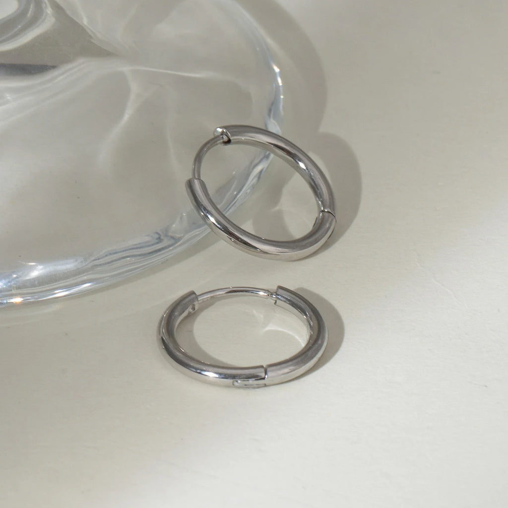 Stylish 18K Gold Plated Stainless Steel Simple Steel Color Hoop Earrings Women Charms Water Resistant Chic Jewelry