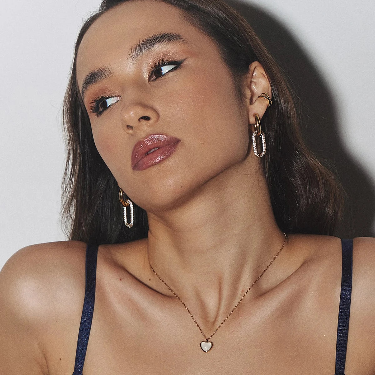 Rustfrit stål geometrisk øreclips Ung personlighed Mode Minimalisme 18K guldbelagte kvinder forhindrer allergierklæring smykker