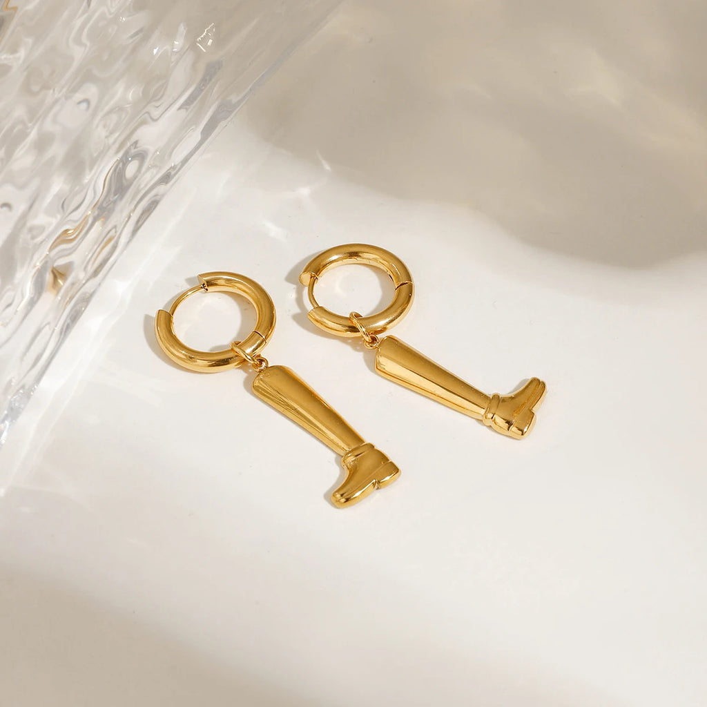 Minimalistiske 18k forgyldte rustfrit stål glatte støvler formede vedhængsøreringe, anti-allergiske, rustsikre stilfulde smykker