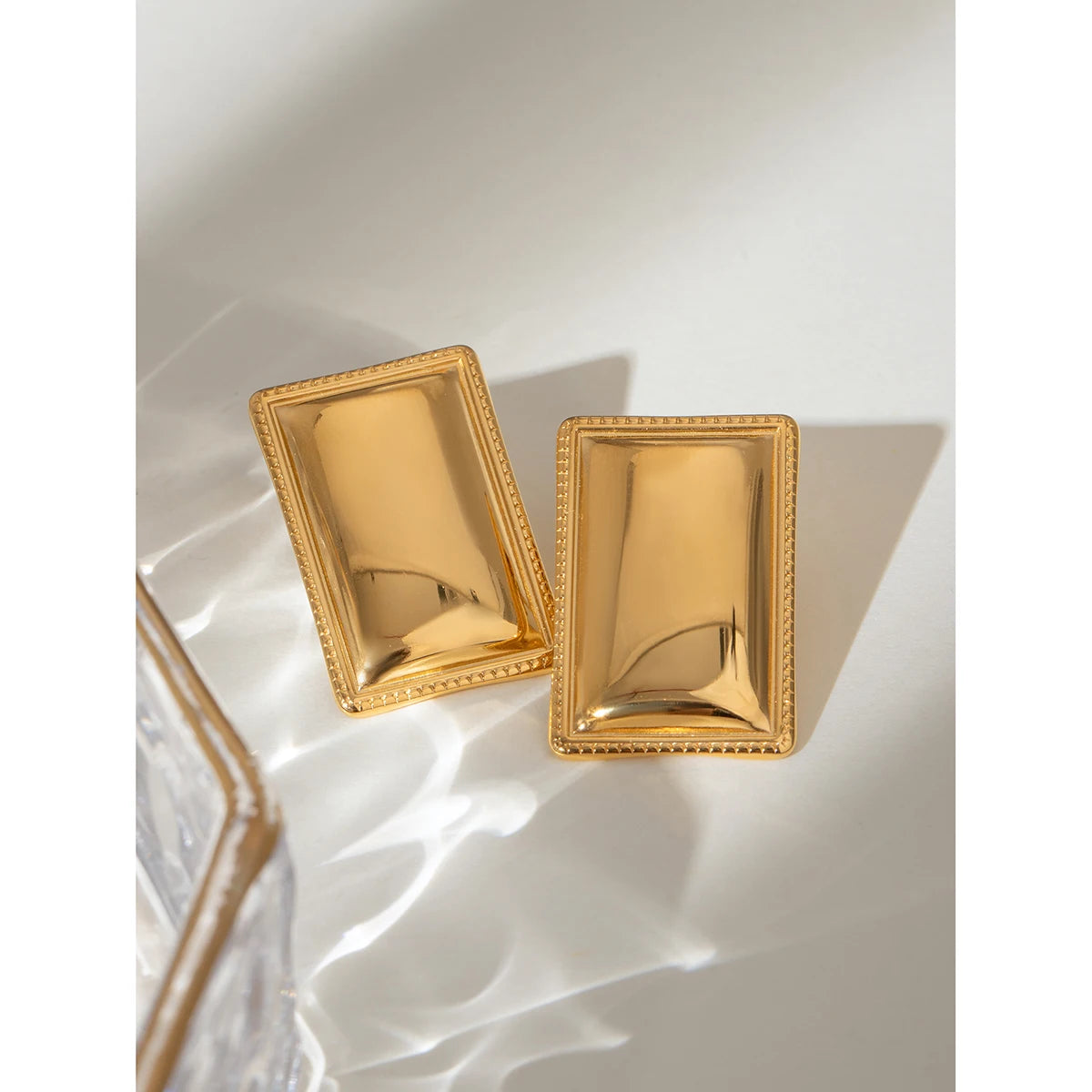 Minimalist 18K Beach Stainless Steel Square Glossy Stud Earrings Women Anti Allergic Waterproof Elegant Charm Daily Jewelry