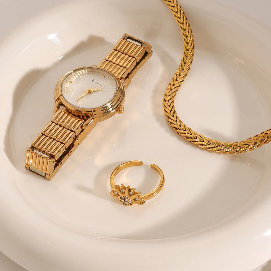 Minimalistischer 18k vergoldeter Edelstahl Hochwertiger Diamant Sonnenförmiger Ring für Frauen Allergieprävention Charmschmuck Gala Geschenk