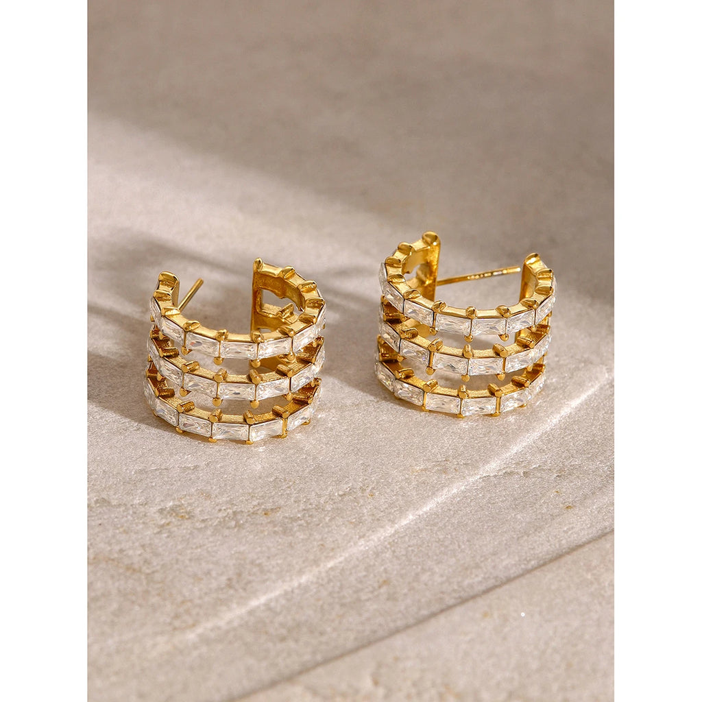 18K PVD Charm Rustfrit Stål Tredobbelt C-formet hvid fuld Zirconia øreringe Smykker Kvinder Mode Attraktivt rustfast tilbehør