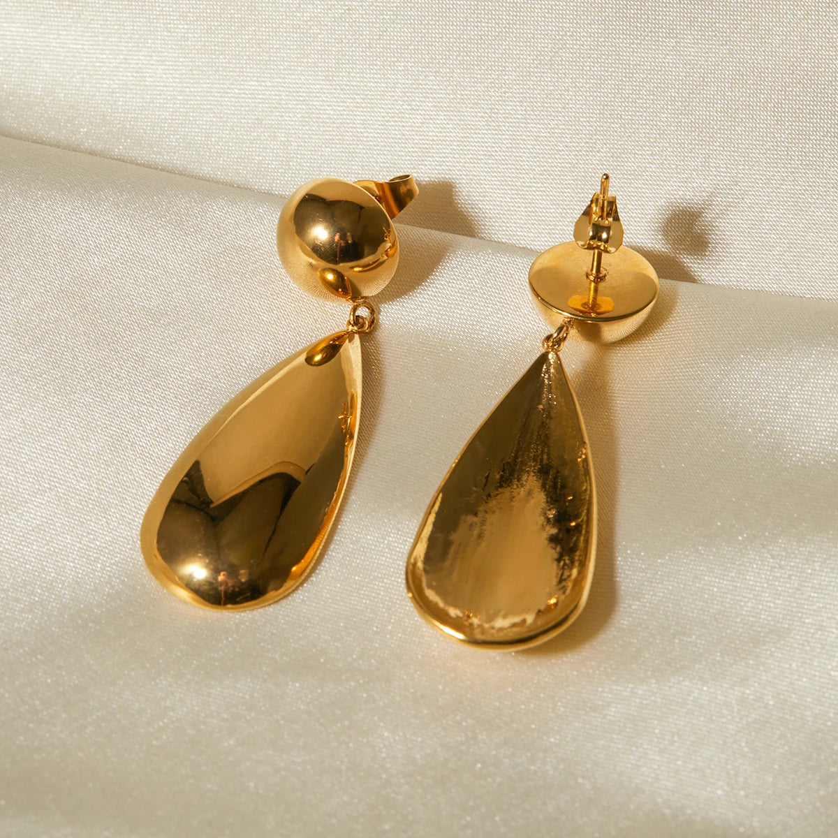 Brincos Pingente Gota de Água Hemisfério Fashion Chique Geométrico em Aço Inoxidável Banhado a Ouro 18K Charme Grande Joia para Orelha Feminina