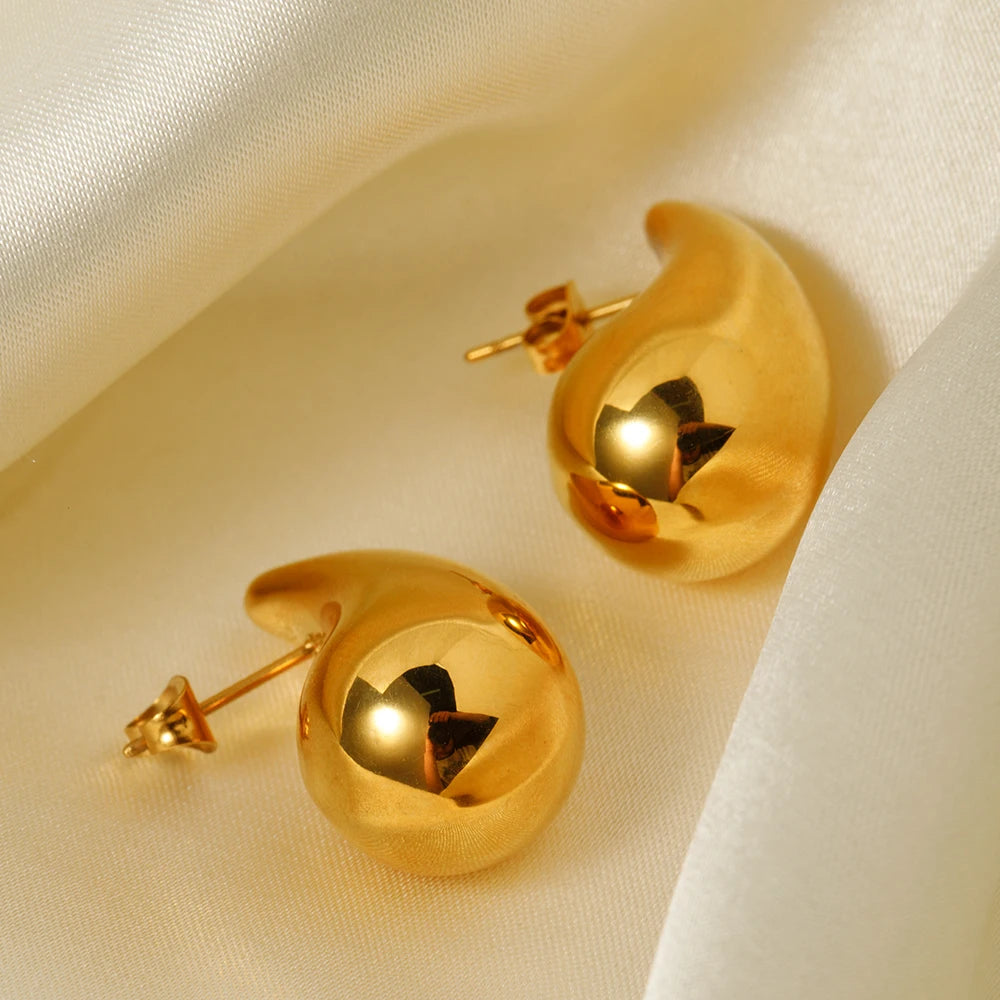 Gladde waterdruppel oorstekers waterdicht voor vrouwen roestvrij staal 18K goud verguld verkleuringbestendig textuur charme sieraden femme