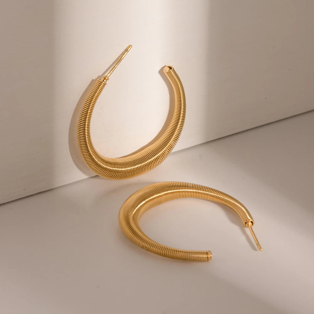 Stainless Steel Moon C-shaped Spring Earrings Tarnish-proof Low-Key Luxury 18K Gold Plated Vintage Women Ear Jewelry