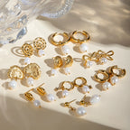 Pendiente colgante impermeable de acero inoxidable ligero y acogedor con charms de perla de imitación chapado en oro real 18K PVD joyería de moda para mujer