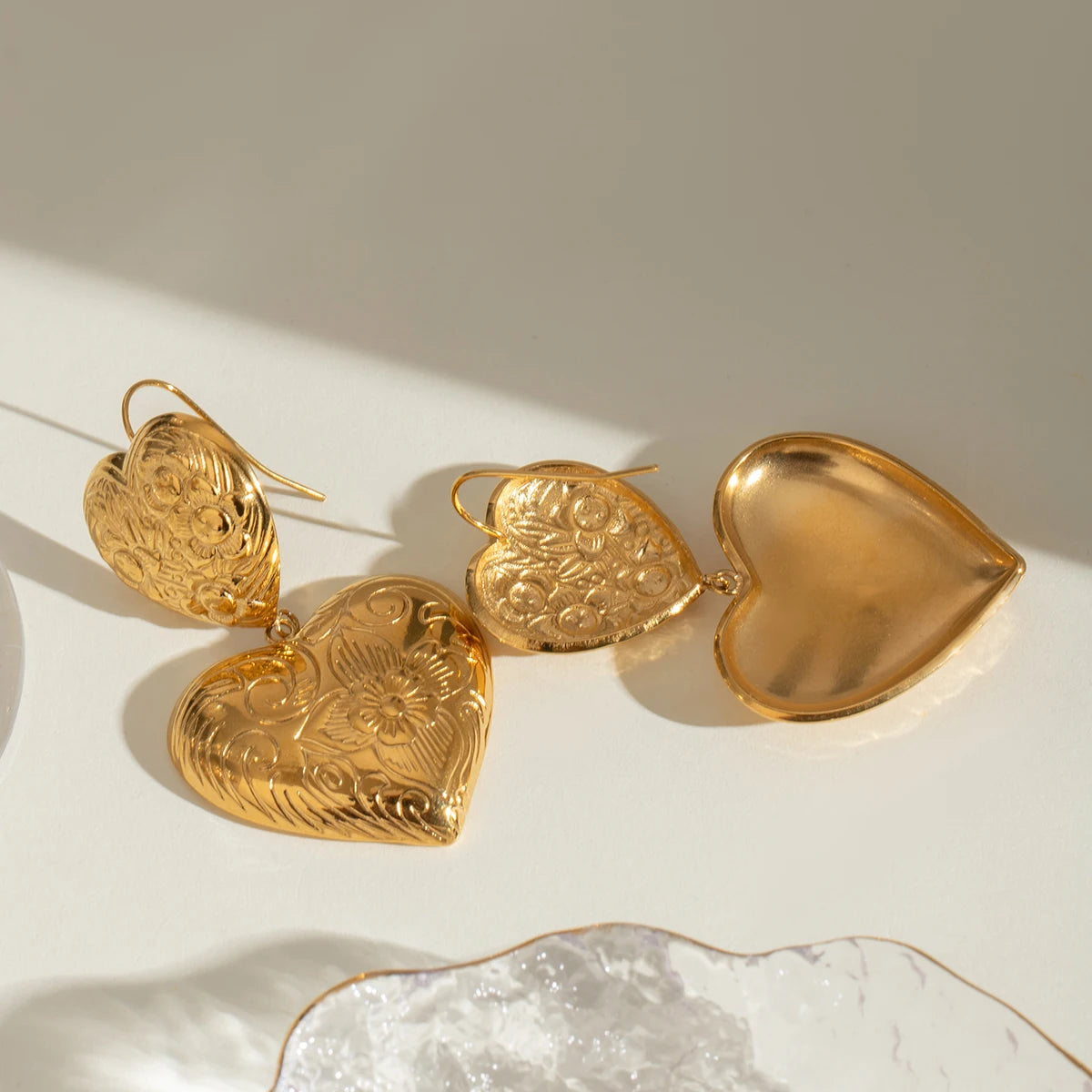 18K Gold Plated Stainless Steel Vintage Love Heart Texture Wave Earhook Earrings Women Romantic Charms Metal Daily Jewelry