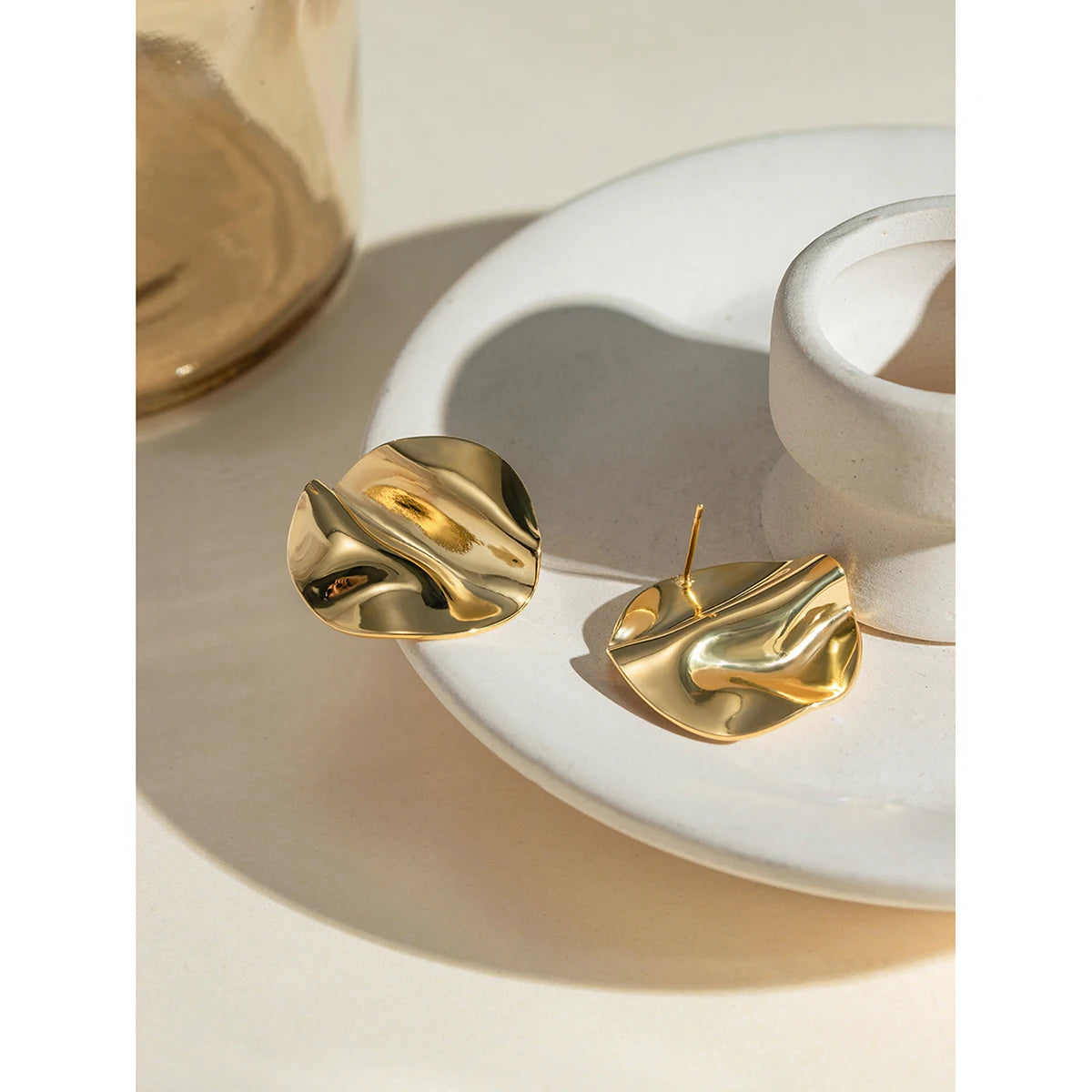 18K geometriske plisserede glatte øreringe til kvinder Rustfrit stål Metaltekstur Vandtæt charme Søde smykker Bijoux Femme