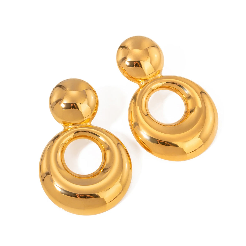 Pendientes dobles huecos de textura metálica de acero inoxidable chapados en oro de 18k Retro para mujeres Encanto de temperamento Joyería dorada elegante