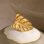 Stylish 18K PVD Plated Stainless Steel Smooth Leaf Feather Open Ring Metal Rust Proof High Quality Statement Jewelry Bijoux
