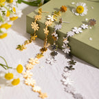 Chic Estate Orecchini Pendenti Lunghi Asimmetrici a Margherita Piccola in Acciaio Inossidabile Placcati Oro 18K PVD Gioielli Statement Donna