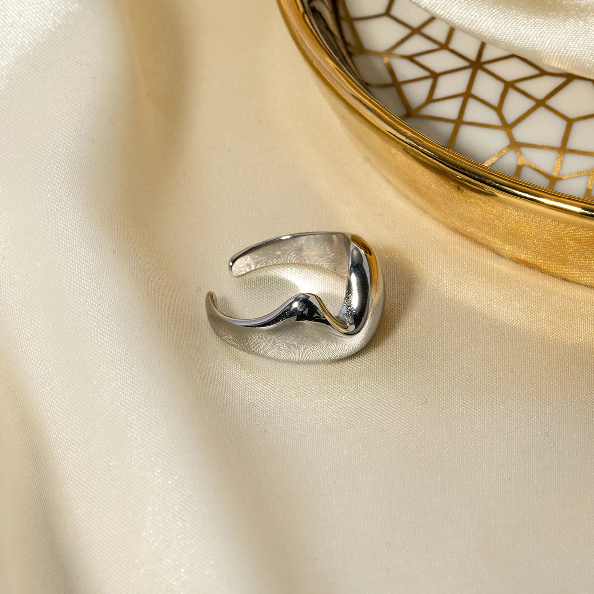 Leicht Gemütlich Edelstahl Zart 18k Vergoldet Glatt Halb Liebesherz Öffnender Ring Rostfrei Bijoux Femme Gala Geschenk