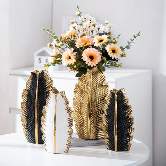 Vase en céramique avec plumes plaquées or, Pot de fleur décoratif en porcelaine, Design créatif, pour décoration de mariage