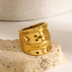 Anillo brillante de triple capa con textura de martillo, acero inoxidable con recubrimiento PVD de 18K, talla 7, accesorio de joyería atractivo a prueba de óxido para mujer, moda