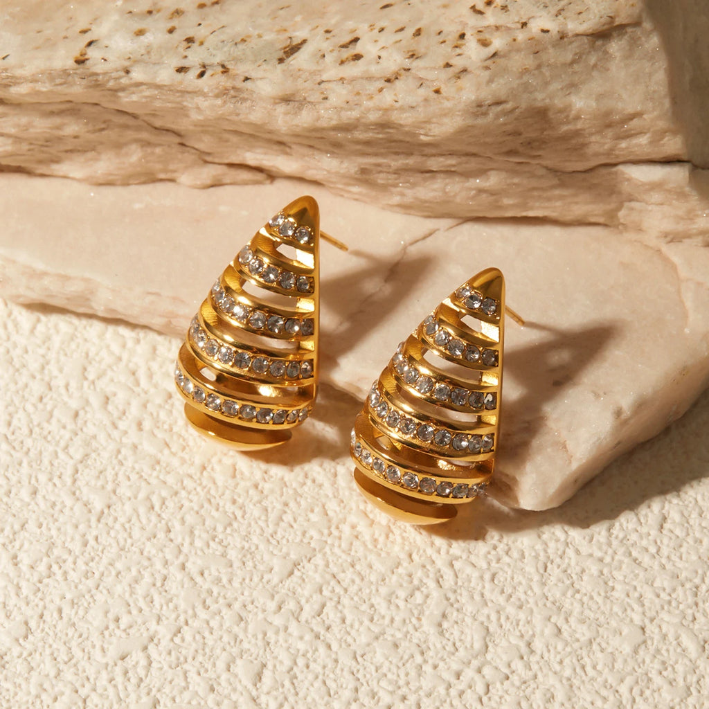 Orecchino a goccia d'acqua cavo striato minimalista placcato in oro 18k in acciaio inossidabile con strass incastonati, gioielleria europea di tendenza e di grande effetto