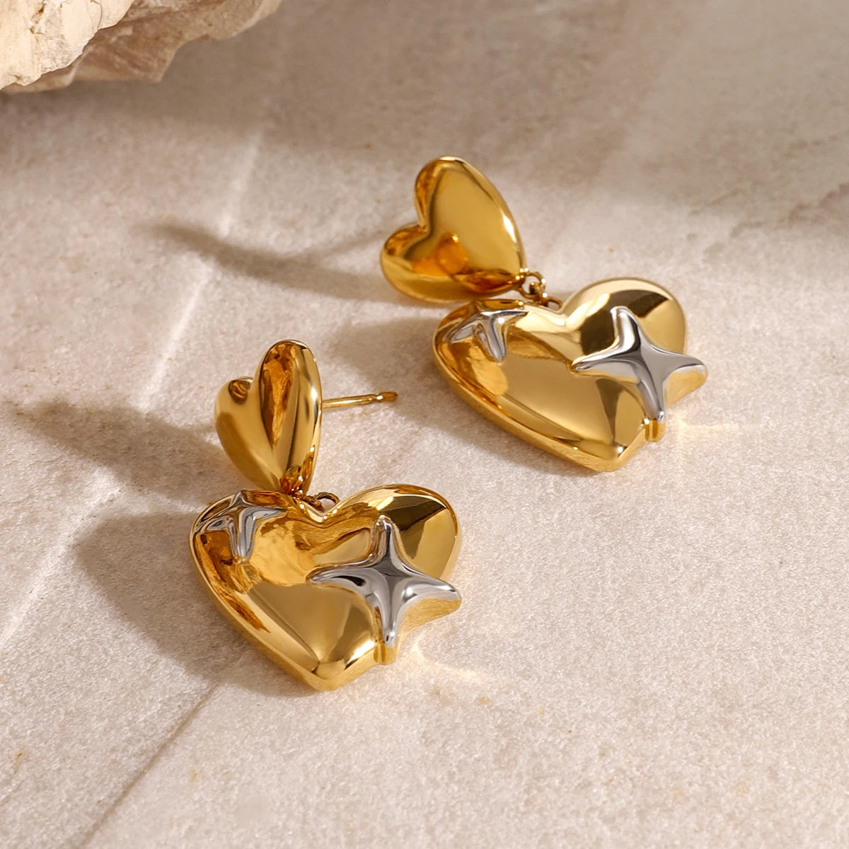 18K PVD-belagt modegeometrisk kærlighedshjerte med to firkantede øreringe i rustfrit stål, kvinder forhindrer allergi Stilfuld gave