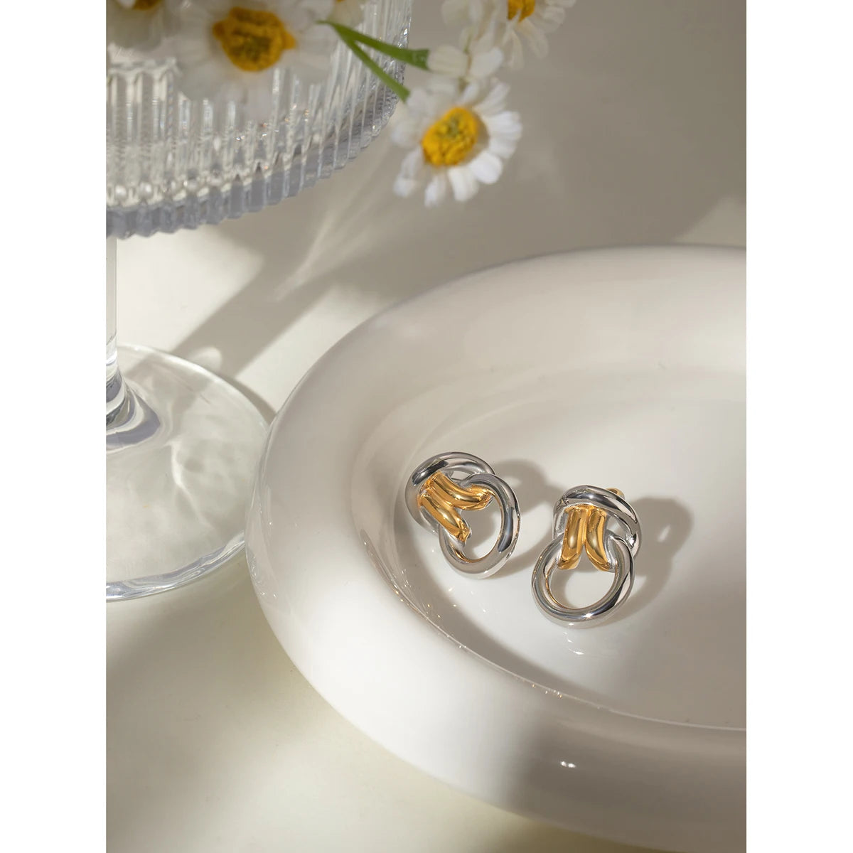 Creative Stainless Steel 18k Gold Plated Gold&Silver Color Matching Simple Knot Earrings Women Personalized Jewelry Attractive